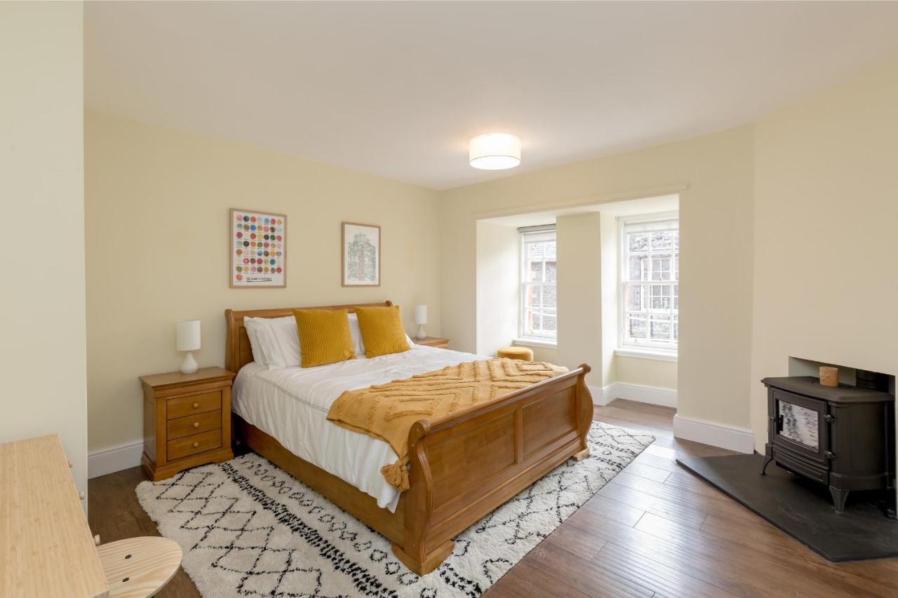 Guestready - Elegant 2Br Period Flat In Oldtown Apartamento Edimburgo Exterior foto
